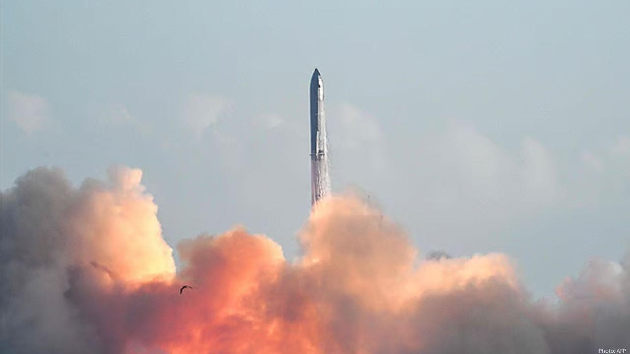 SpaceX Starship Achieves Successful 10th Test Flight