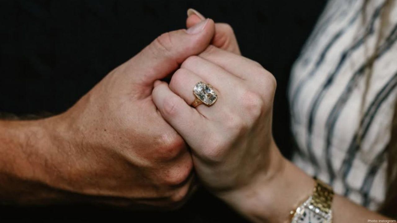Taylor Swift and Travis Kelce Share Stunning Engagement Ring