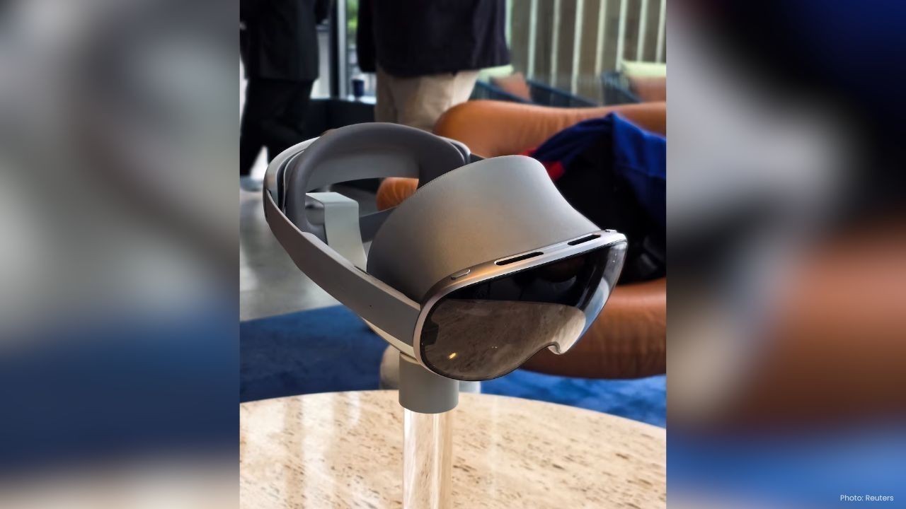 Samsung Galaxy XR: High-End Mixed Reality at $1,799