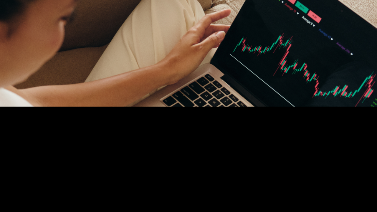 The Recession-Proof Mindset: How to Stay Calm and Strategic During Economic Downturns