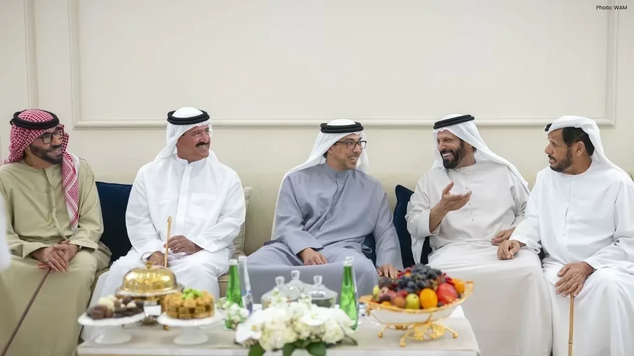 Sheikh Mansour Celebrates Zayed Camel Race Grand Prize Events