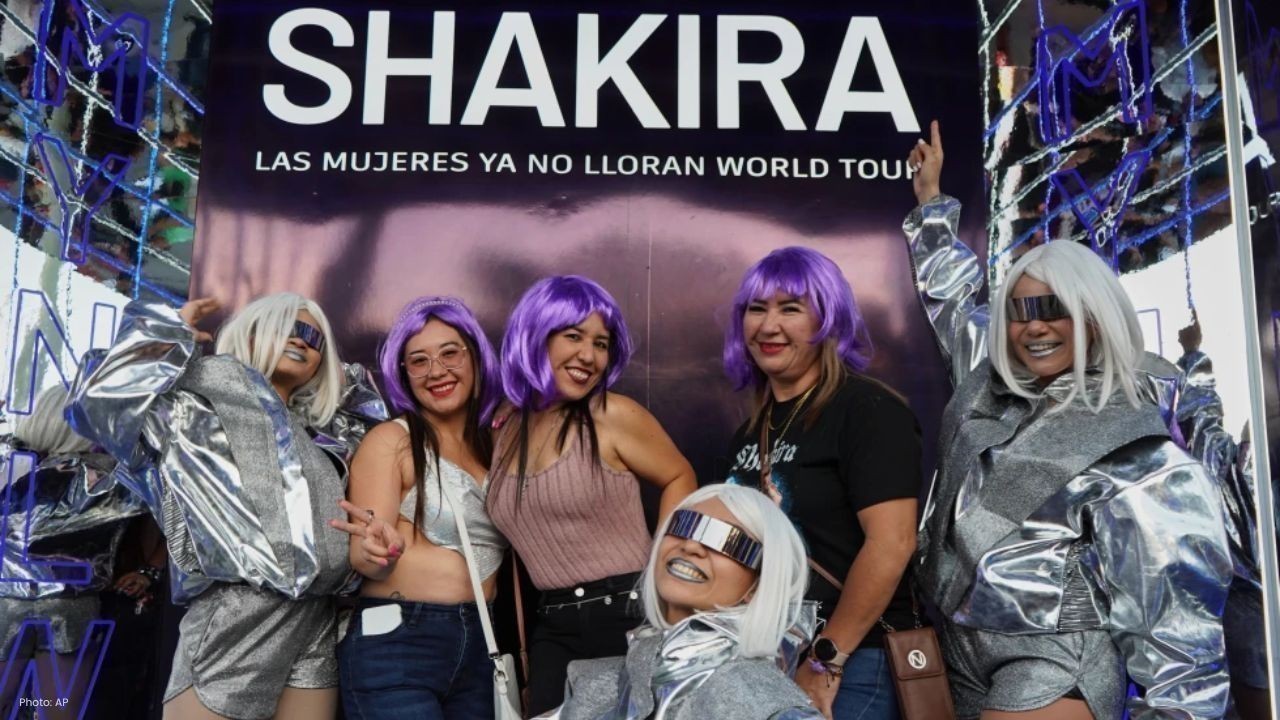 Shakira’s 5-Show El Salvador Residency Boosts Bukele Image