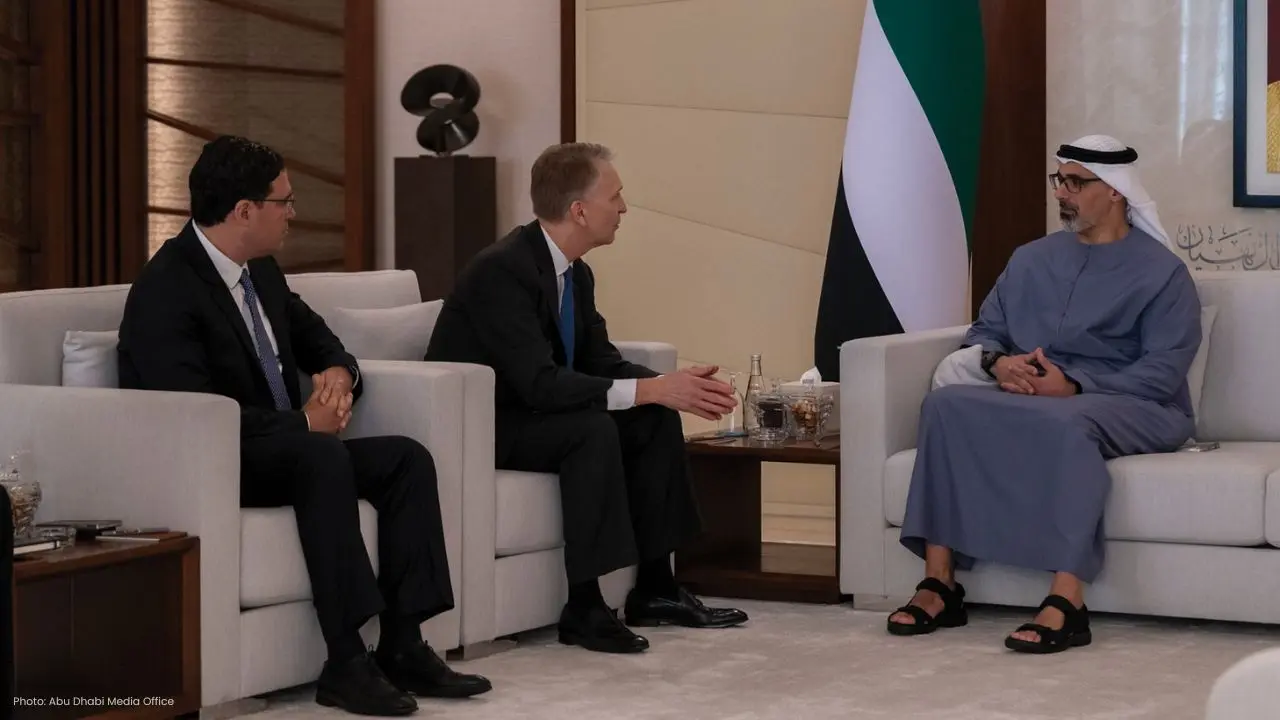 Khaled bin Mohamed meets Brookfield CEO to boost ties