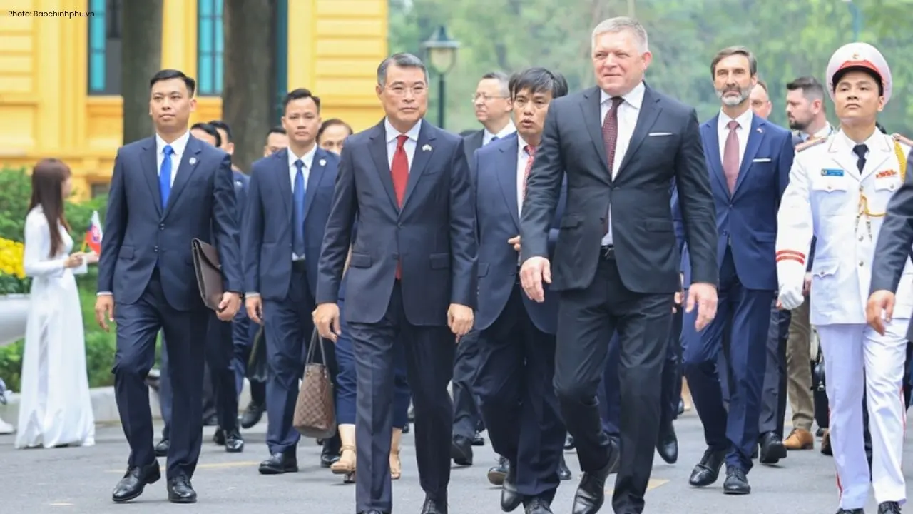Slovak PM Fico's Visit Strengthens Ties with Vietnam