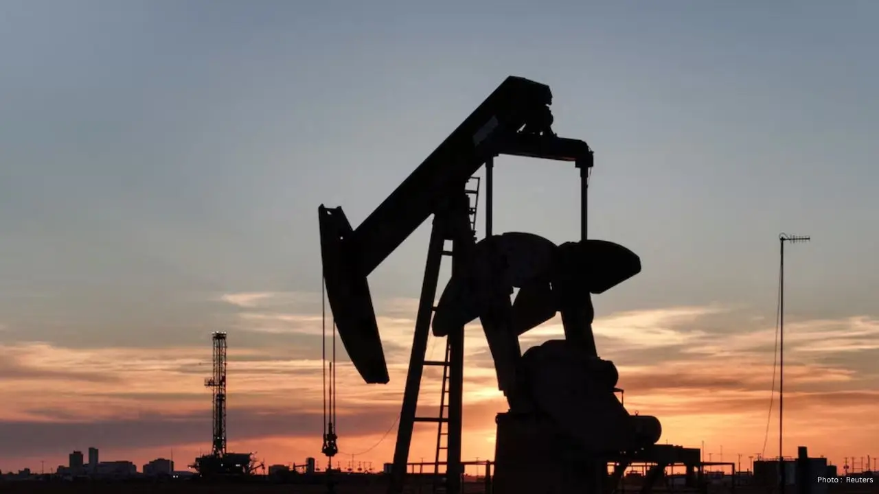Diving Oil Prices as Investors Eye US-Iran Ceasefire Deadline