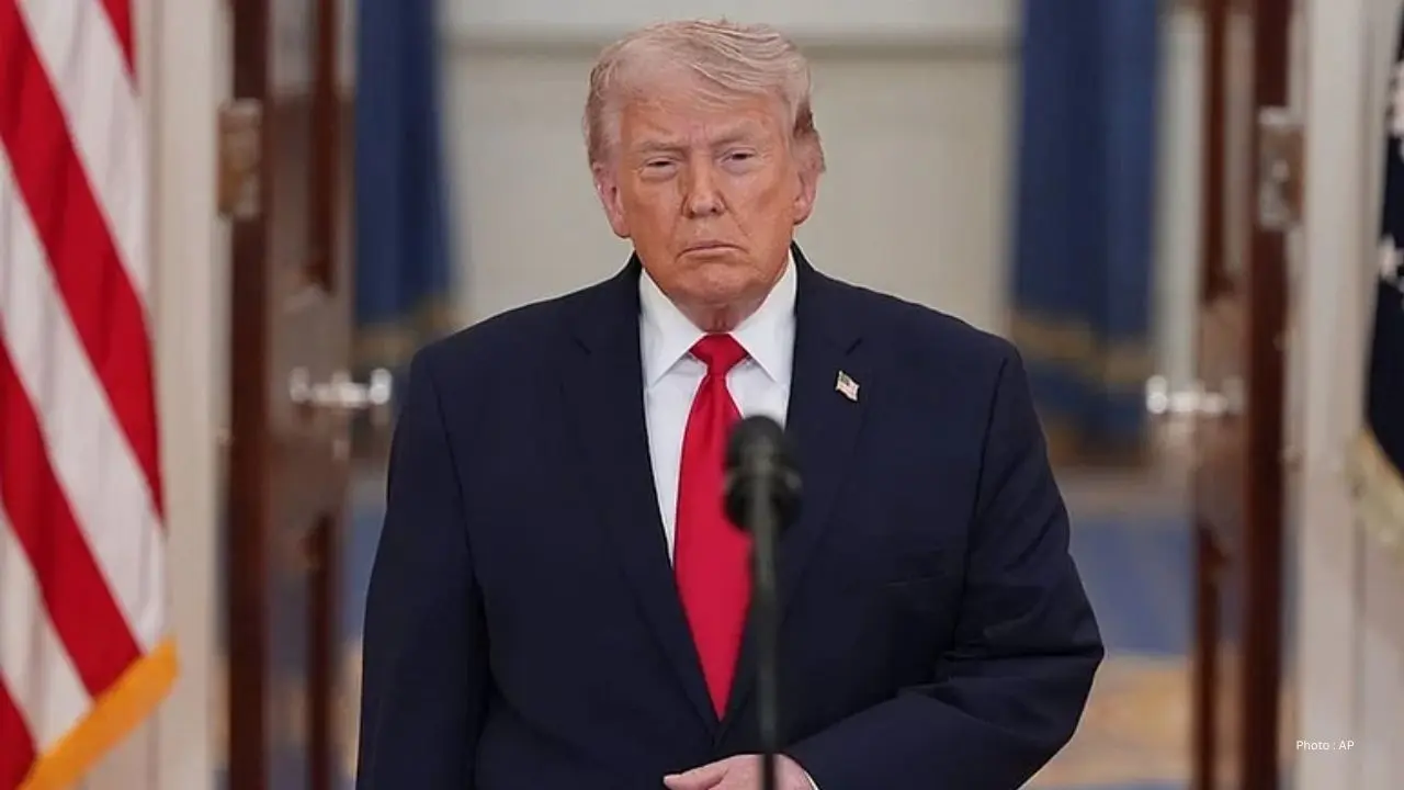 Trump Analyzes Iran's Hormuz Proposal Amid Rising Tensions