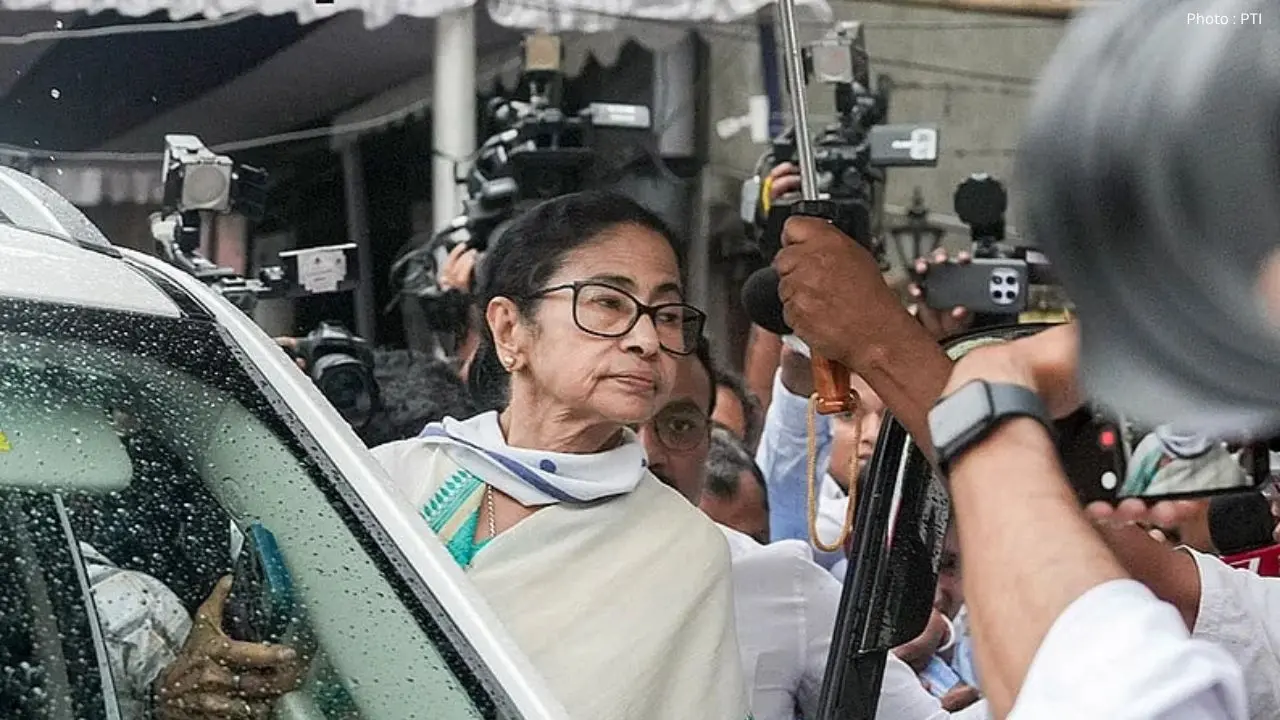 Mamata Banerjee's Surprise Defeat in Bhabanipur Reflects Evolving Voter Dynamics in West Bengal
