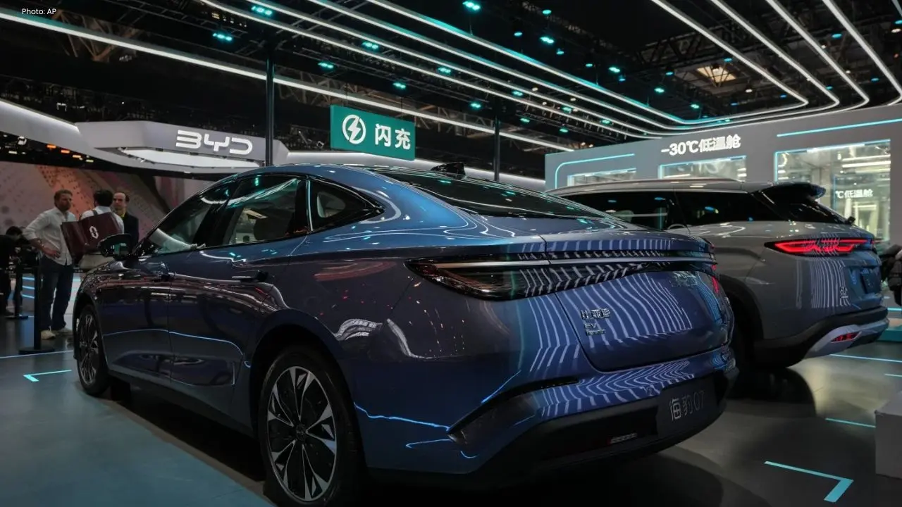 Surge in China's Car Exports Amid Declining Domestic Sales