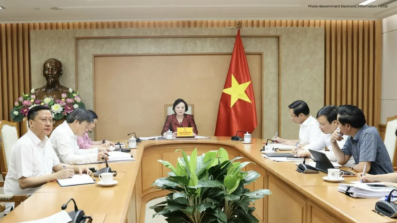 Vietnam Evaluates Local Governance Model