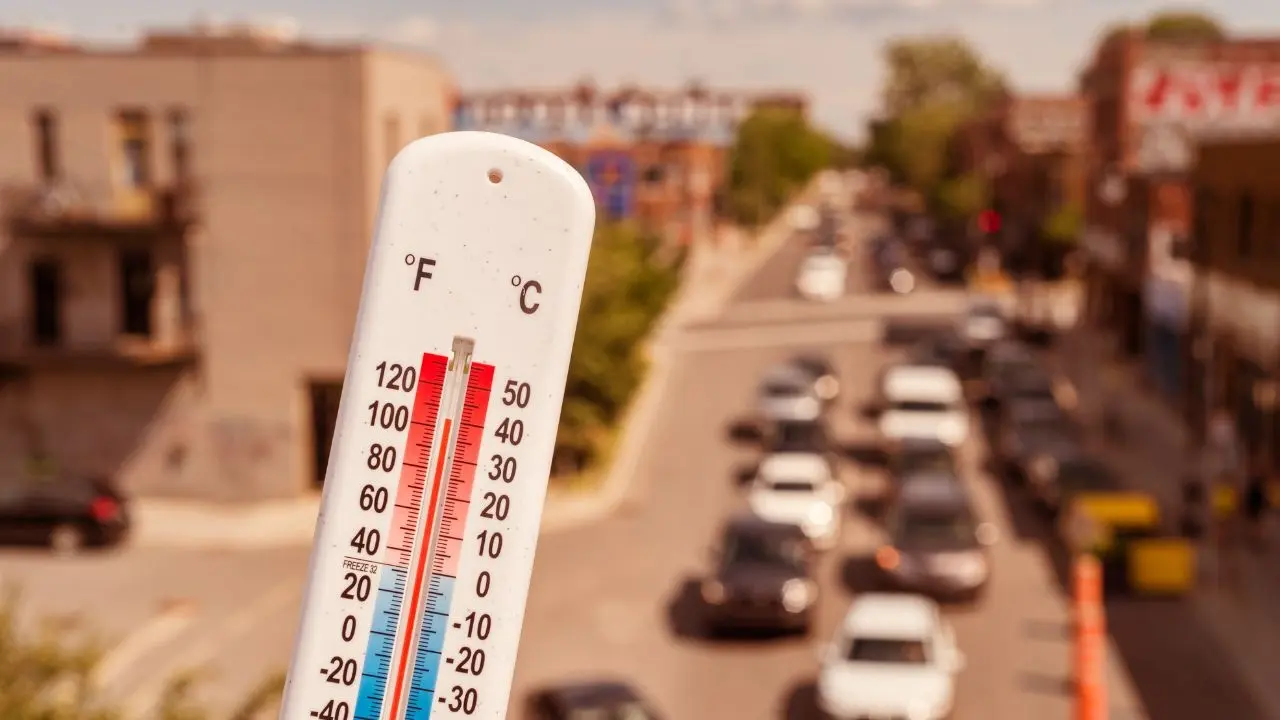 India Endures Scorching Heatwave as Temperatures Soar