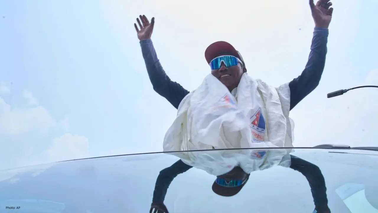Kami Rita Calls for Climbers' Limit on Everest