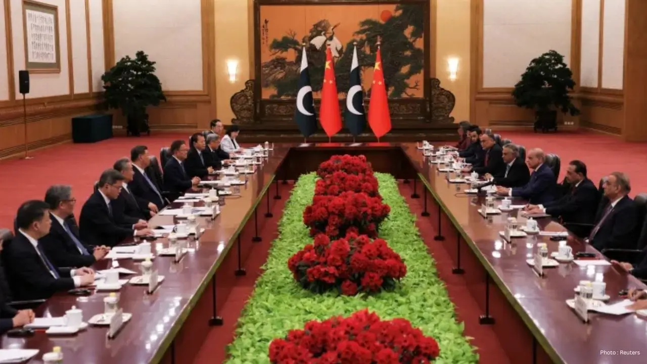 Xi Jinping Celebrates Pakistan's Essential Role During Sharif's Visit