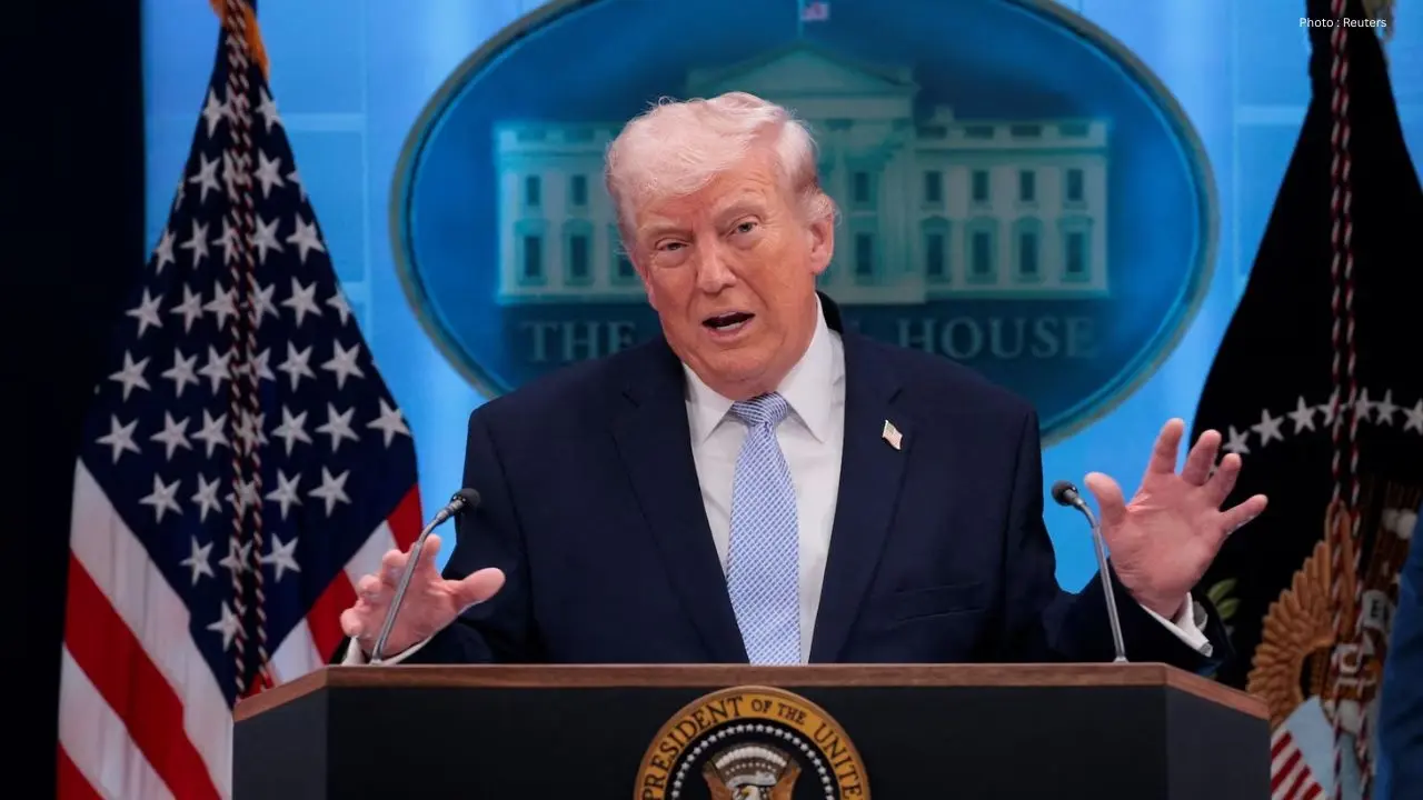 Trump Hints at Major Progress on Iran Deal and Strait of Hormuz Reopening