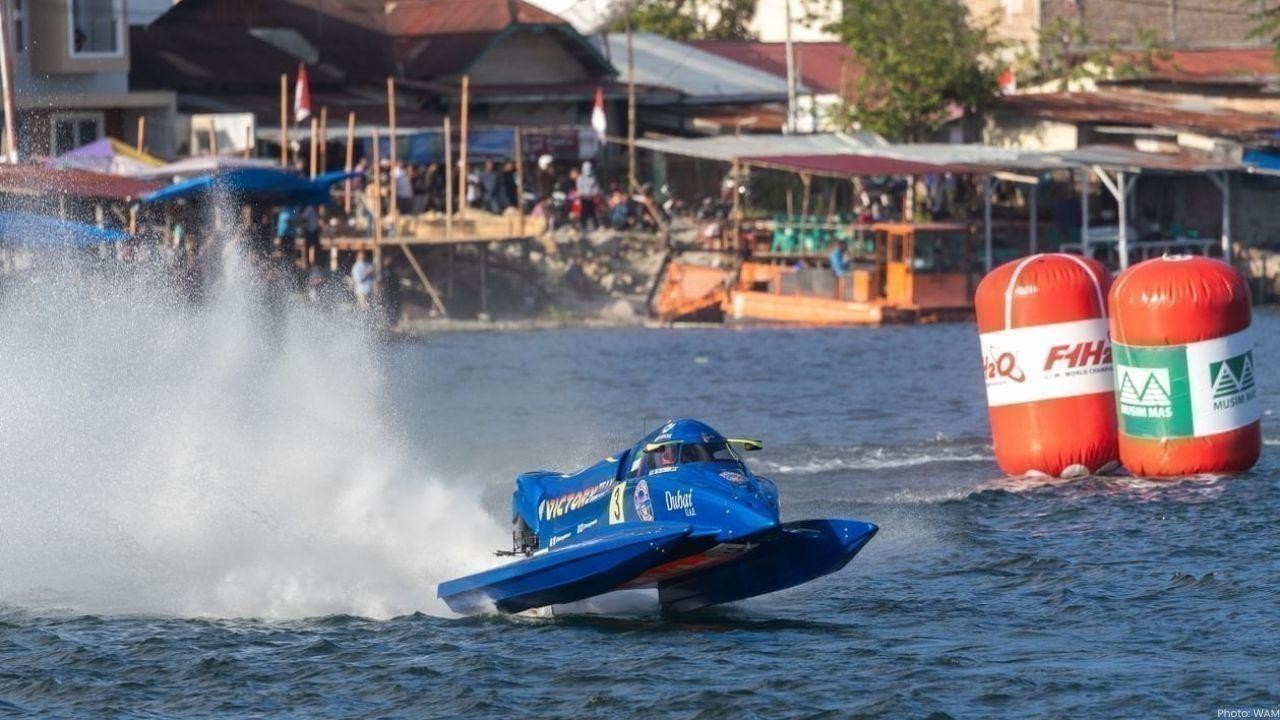 UAE Boats Shine in Sprint Races at F1H2O Lake Toba Opener