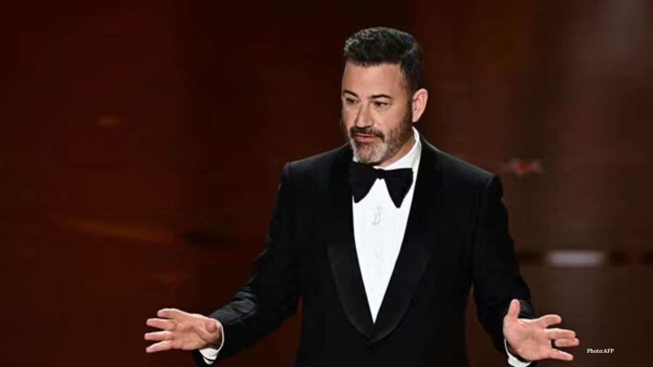 Jimmy Kimmel in Talks to Resume Late-Night Show After Pause