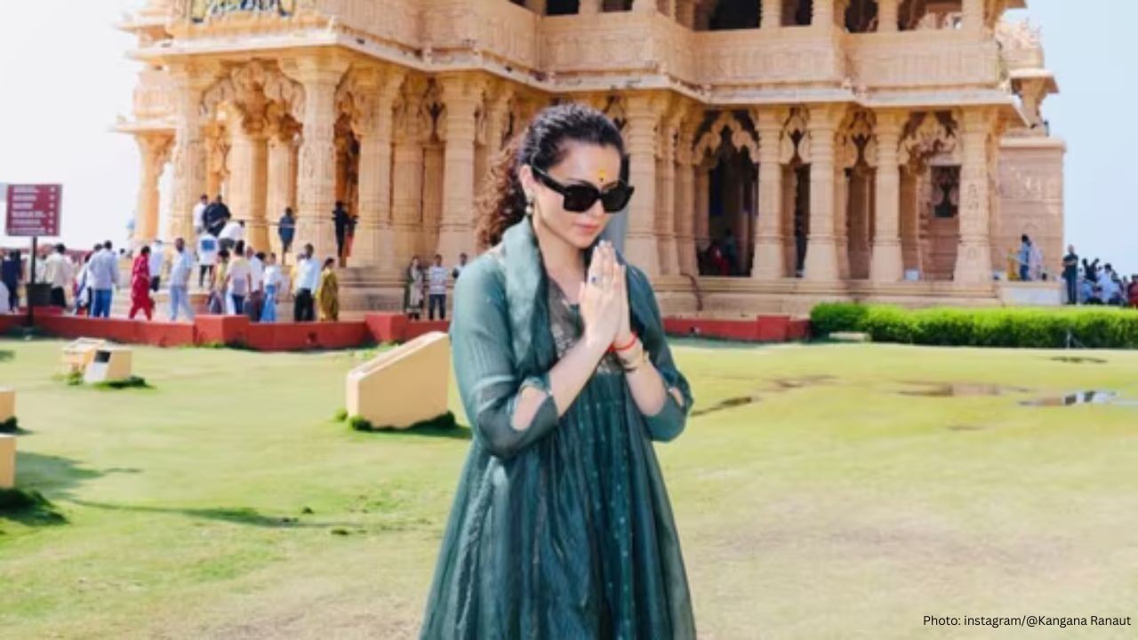 Kangana Ranaut Visits Somnath Temple in Teal Suit, Seeks Blessings