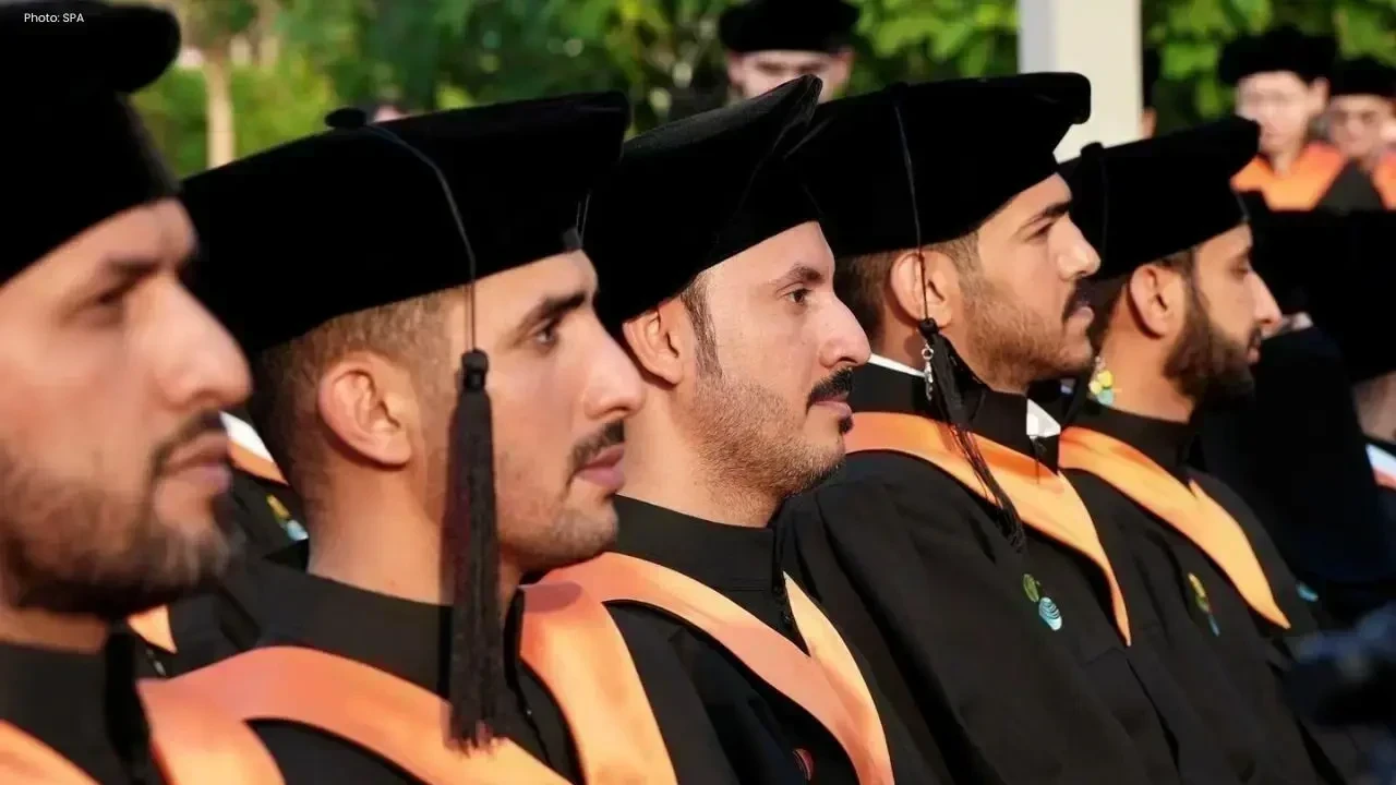 Saudi Interior Ministry Honors AI Engineering Graduates