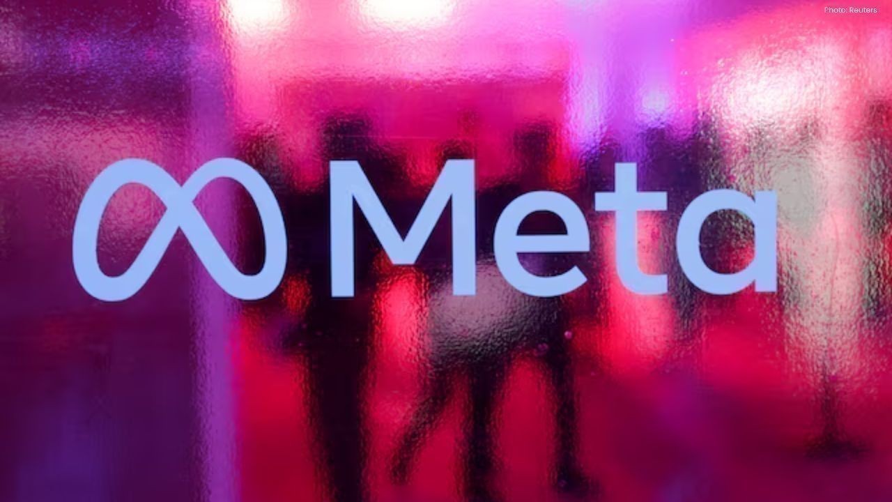 Meta Buys Limitless to Boost Its AI Wearable Technology
