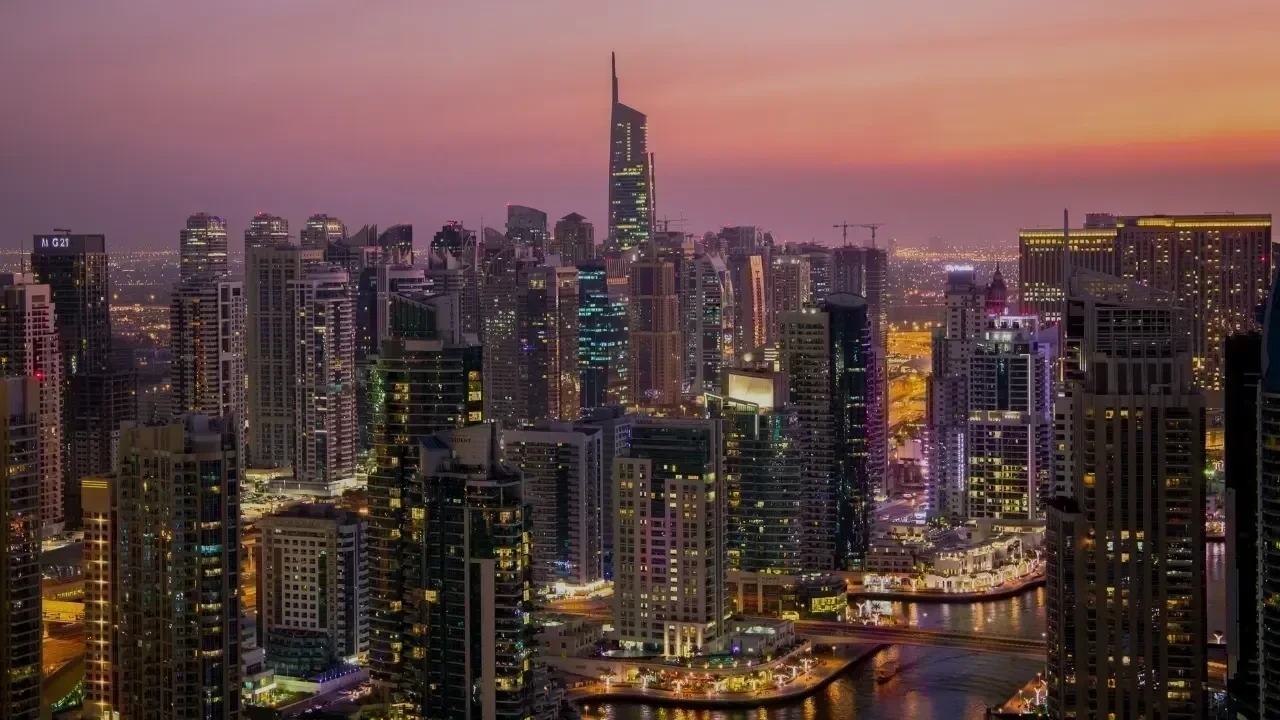 Moving to the UAE? 18 Essential Things You Must Know Before Relocating