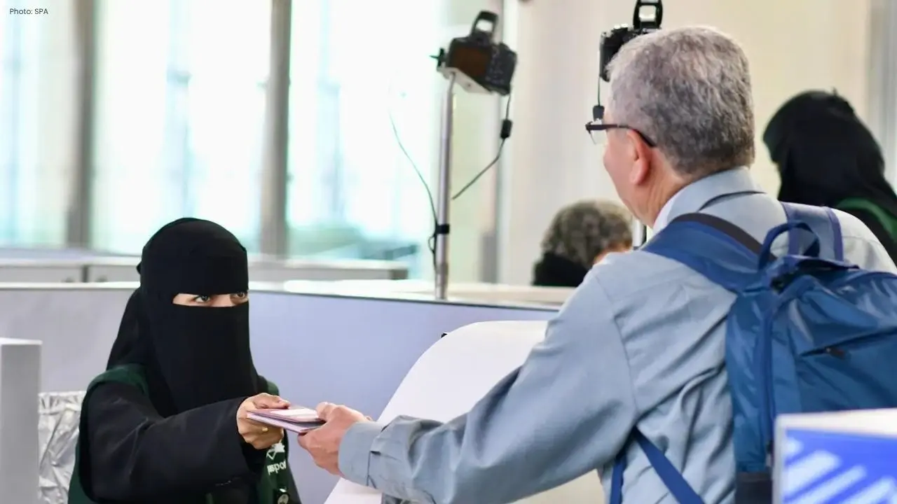 First Hajj Flight from Türkiye Lands in Madinah Smoothly