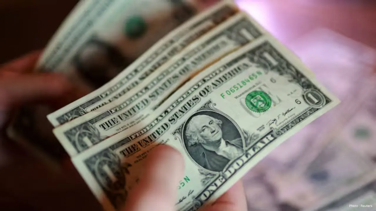 US Dollar Gains Ground Amid Escalating Middle East Tensions