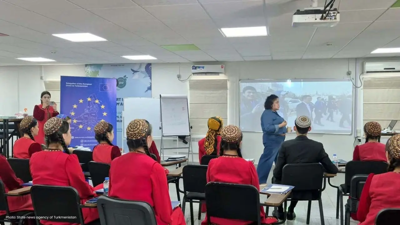 EU Boosts Media Training Initiatives in Turkmenistan
