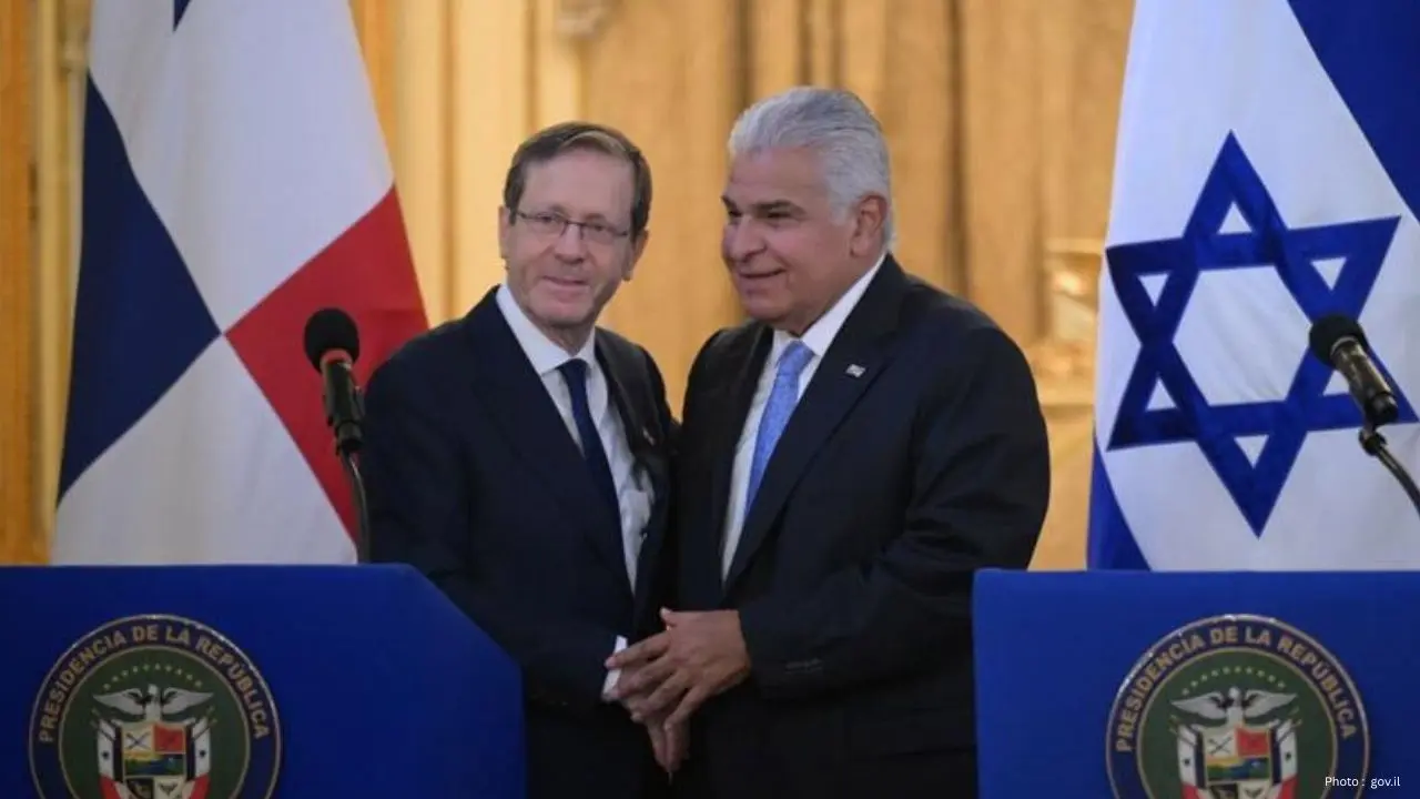 Isaac Herzog Fosters Connections with Panama’s Jewish Community