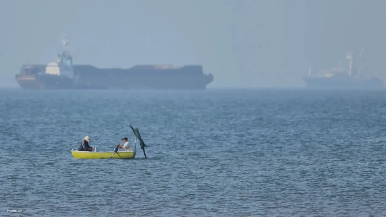 US Disables Iranian Tankers as Hormuz Conflict Escalates