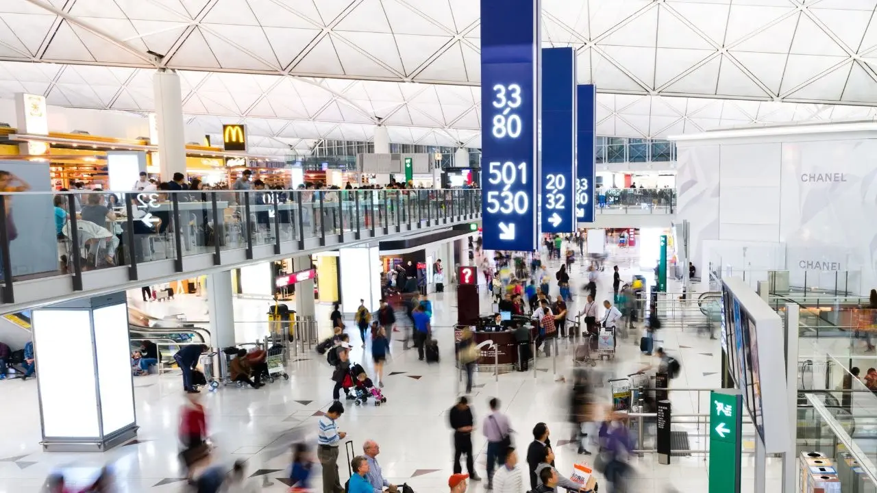 Chinese National Faces Charges for In-Flight Card Theft
