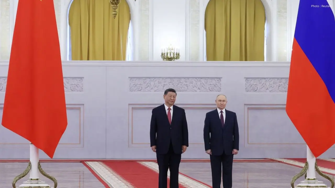 Xi Jinping and Putin Strengthen Russia-China Ties in Beijing Meeting