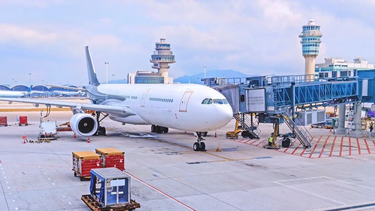 Jet Fuel Tax Slashed in Delhi and Mumbai to Support Airlines