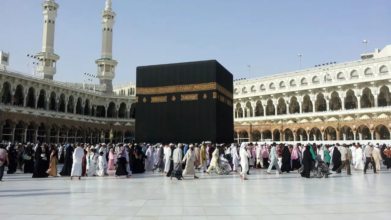 Four Indonesians Arrested for Promoting Illegal Haj Services