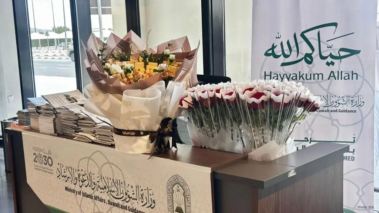 Saudi Arabia Welcomes Hajj Pilgrims at Taif Airport Warmly