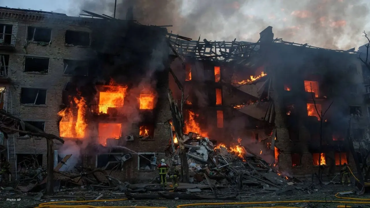 Kyiv Under Siege: Russia Executes Devastating Missile Attack